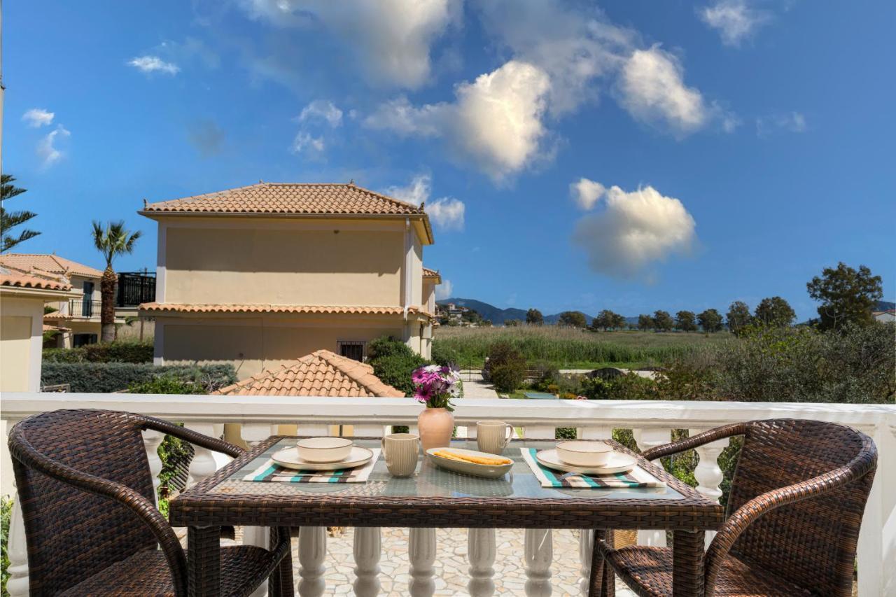 Villa Dionysios Keri Bagian luar foto