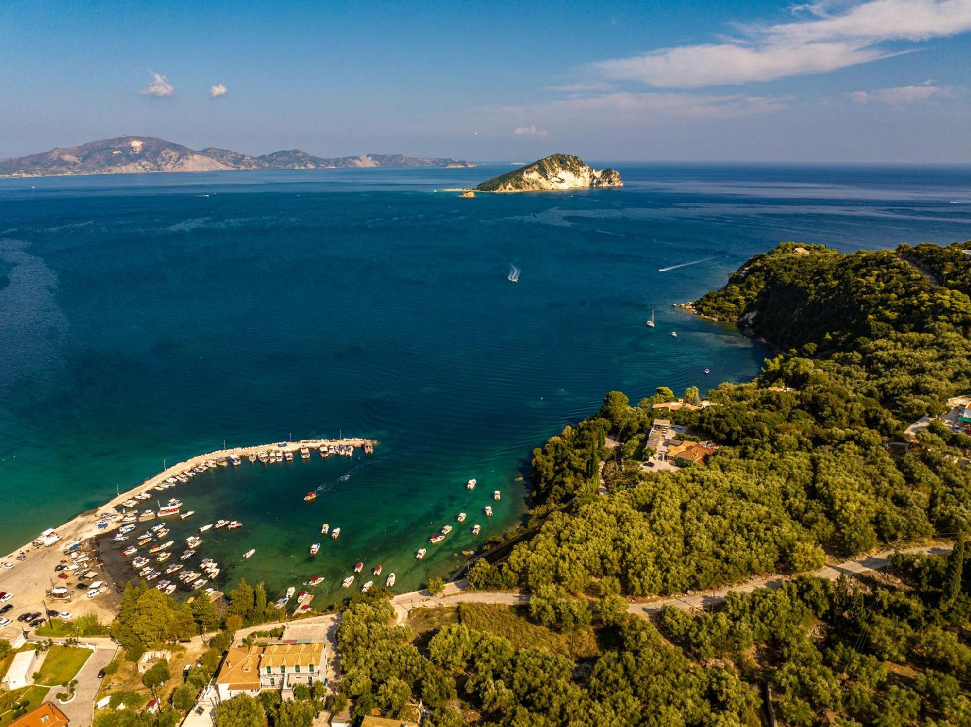 Villa Dionysios Keri Bagian luar foto