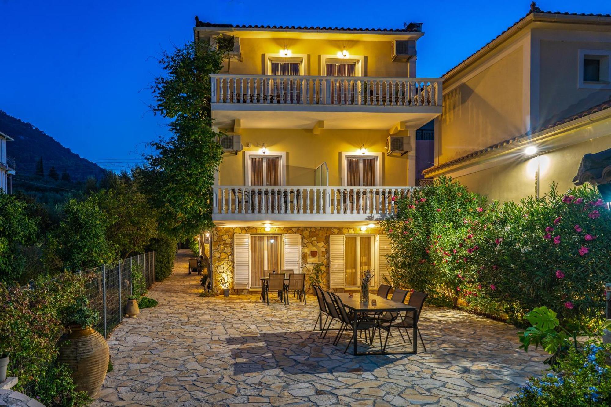 Villa Dionysios Keri Bagian luar foto