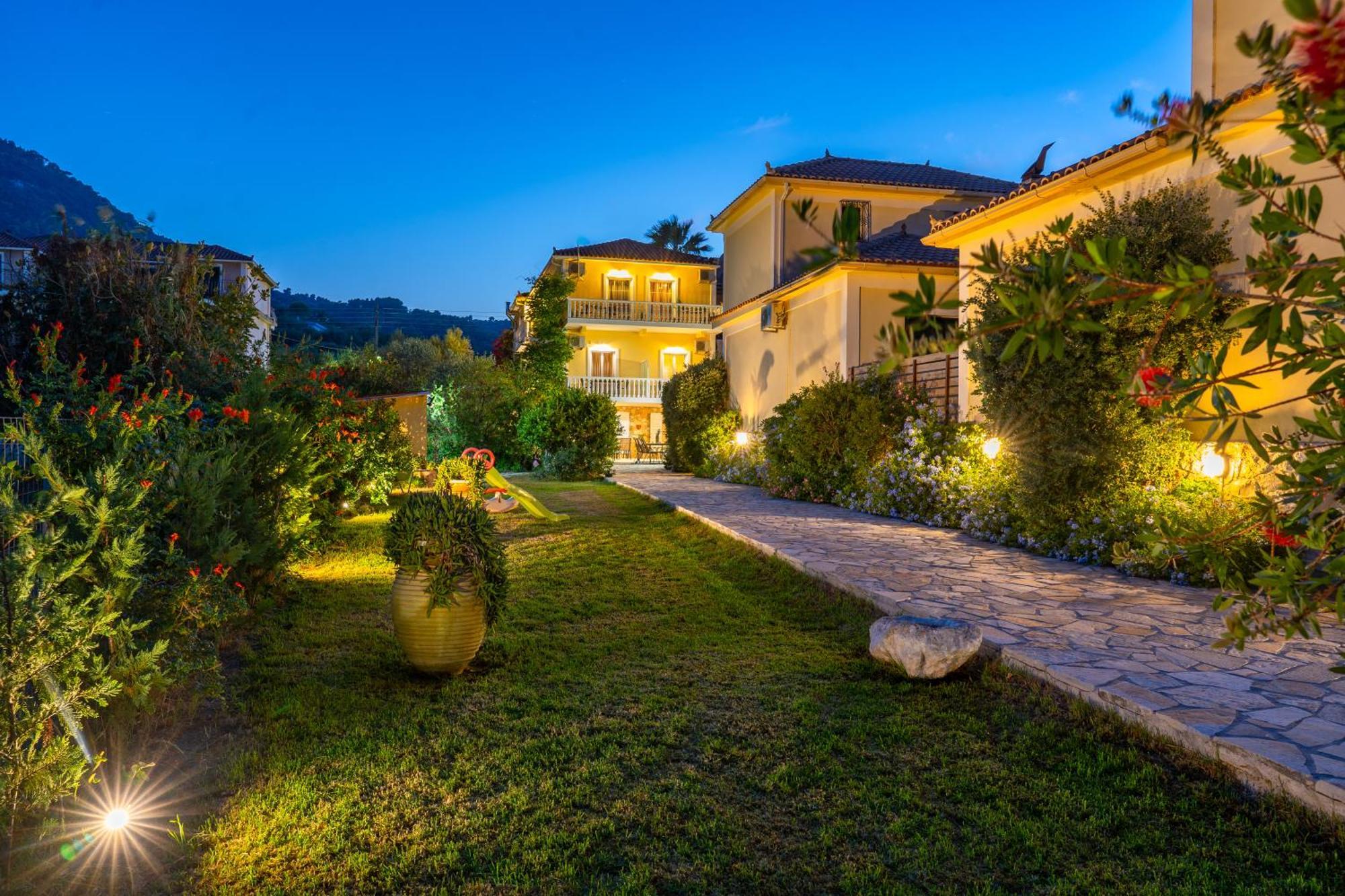 Villa Dionysios Keri Bagian luar foto